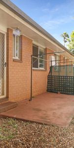 Tidy Unit in Darling Heights - Photo 3