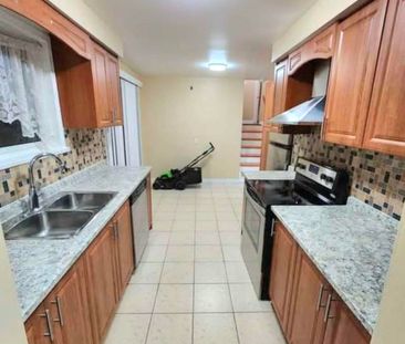 For Lease - 59 Flowertown Avenue, Brampton, Ontario - Photo 6