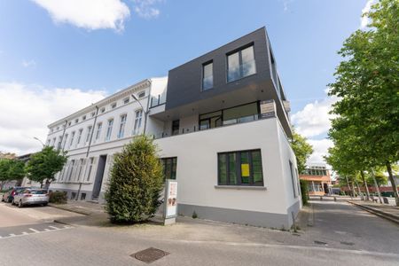 Stijlvol en Lichtrijk Appartement met Privé Tuin - Foto 2