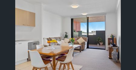 Partially Furnished Apartment in Great Location - Photo 5