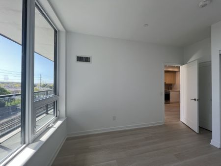 For Lease - 5105 Hurontario Street Unit# 409, Mississauga, Ontario - Photo 5