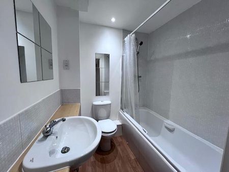 2 bedroom apartment to rent - Photo 4