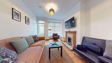 Claremont Avenue, Reynoldson Street, HU5 - Photo 2