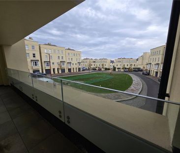 3 bedroom flat to rent - Photo 2