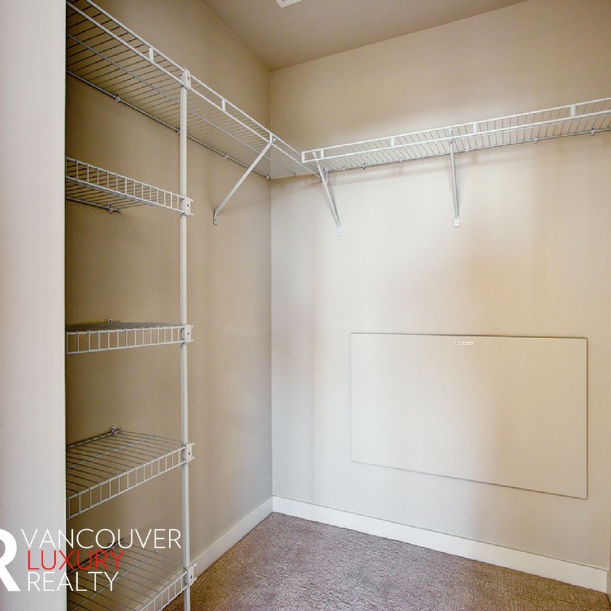 Condo in North Vancouver, BC - Photo 1