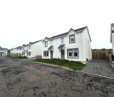 3 bedroom semi-detached house to rent - Photo 4