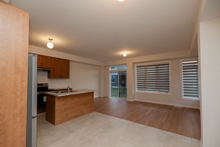 For Lease - 45 Tamworth Terrace, Barrie, Ontario - Photo 5