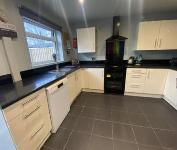 1 bedroom in a house share to rent - Photo 6