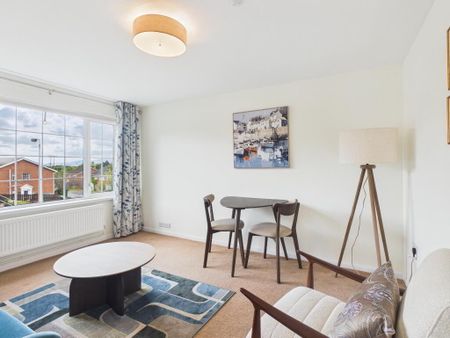 5A Strathearn Court, Holywood, BT18 9NP - Photo 3