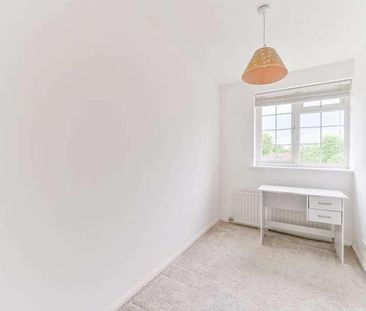 St James Road, Sutton, SM1 - Photo 2