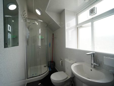 Apartment 3, 55 High Street - Photo 5