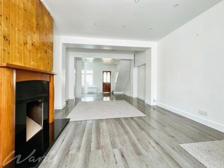 3 bedroom terraced house to rent - Photo 5