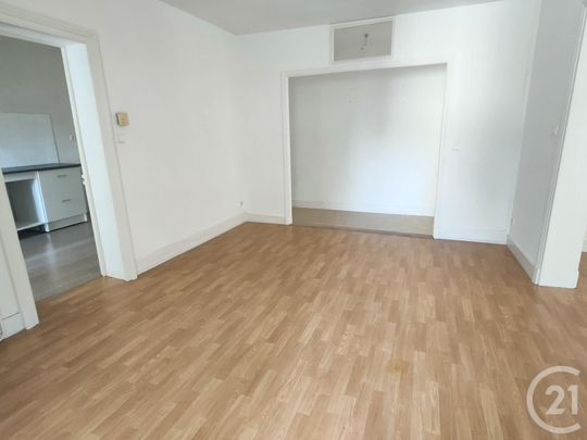 Location Appartement 4 pièces 94m² NEVERS 58000 - Photo 1