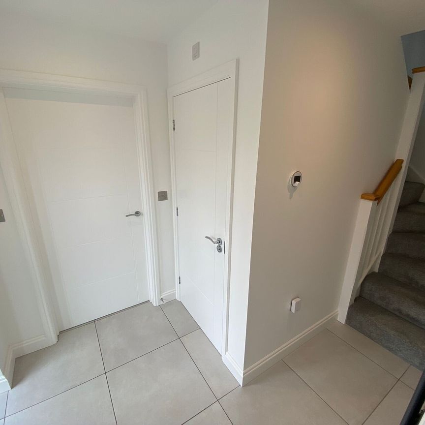 Winds Point, Stourbridge, Hagley - Photo 1