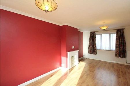 Abercorn Road, Mill Hill, London, NW7 - Photo 4