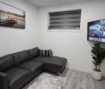 Newly furnished 2 bedroom basement suite for short term rentals | E... - Photo 1