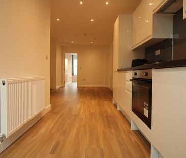 1 Bed Flat, Rye Lane, SE15 - Photo 2
