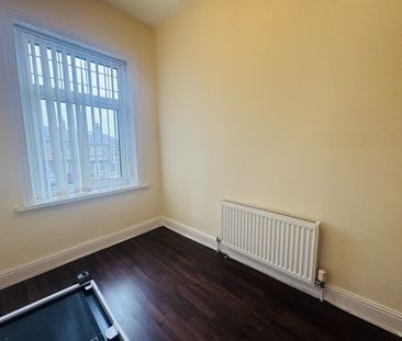 Beechwood Avenue, Bradford - Photo 3