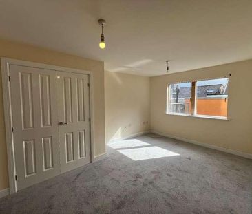 Esplanade, Porthcawl, Bridgend County Borough, CF36 - Photo 3