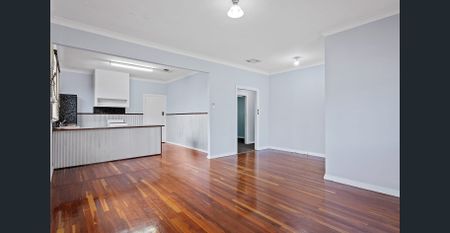 Cosy Carey Park Home - Photo 2