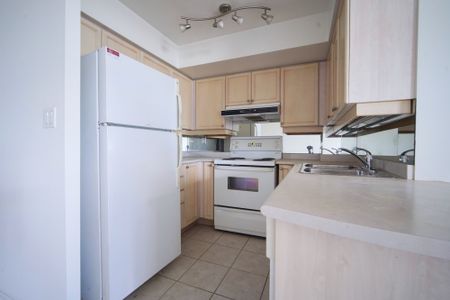 For Lease - 3 Rean Drive Unit# 1306, Toronto, Ontario - Photo 5