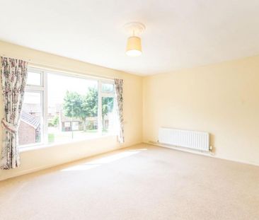 2 bedroom apartment to rent Gilbert Road, Chichester, PO19 - Photo 2