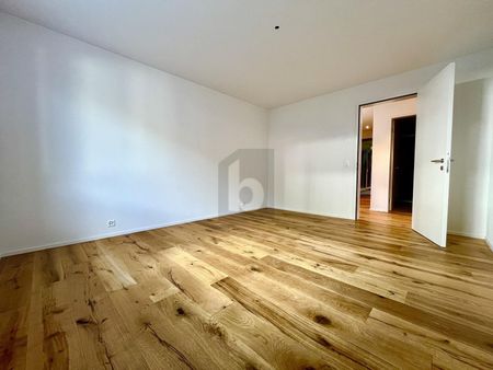 HELL, MODERN UND PRAKTISCH - Photo 3