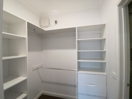 Glen Waverley - Photo 3