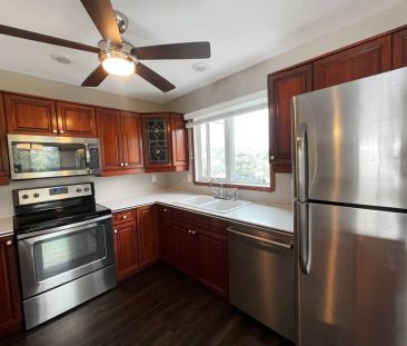 Layers Apartments 10008 86 Ave — 3 Bedroom - Photo 2
