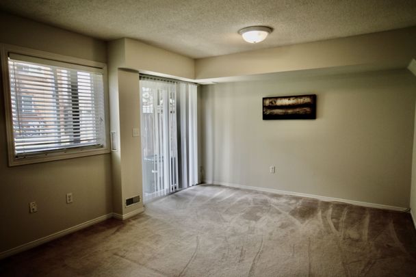 For Lease - 5530 Glen Erin Drive Unit# 140, Mississauga, Ontario - Photo 1