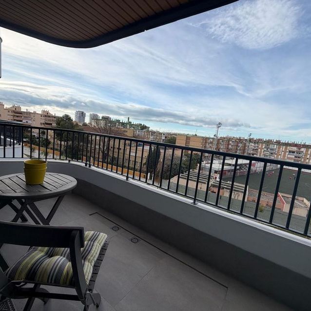 Alquiler de piso en Calle Menorca - Foto 1