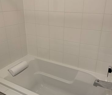 For Lease - 197 Salterton Circle, Vaughan, Ontario - Photo 4