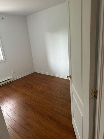 Appartement à louer - Montréal (Côte-des-Neiges/Notre-Dame-de-Grâce) (Notre-Dame-de-Grâce) - Photo 3