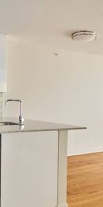 2 BD, In Vancouver, Quartz countertops - Photo 4