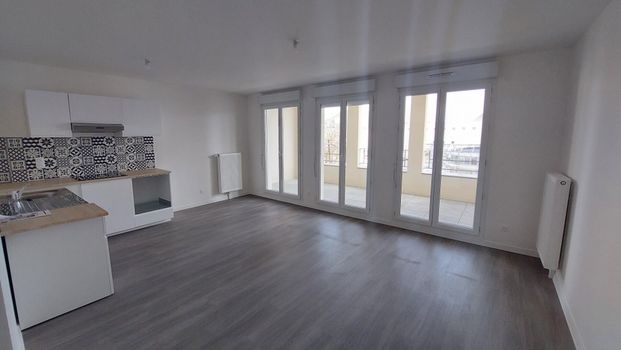 location Appartement T3 DE 61.26m² À LE BLANC MESNIL - Photo 1