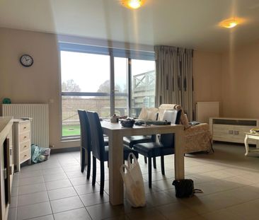 Appartement met 2 slaapkamers en terras - Foto 2