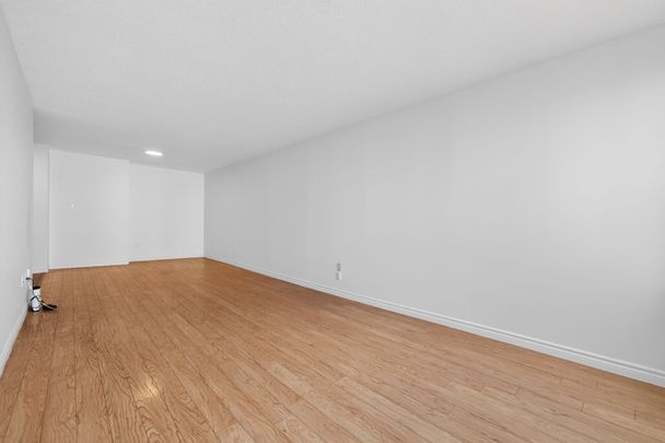 For Lease - 390 Dixon Road Unit# 702, Toronto, Ontario - Photo 1