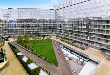 Fladgate House, 4 Circus Road West, SW11 - Photo 3