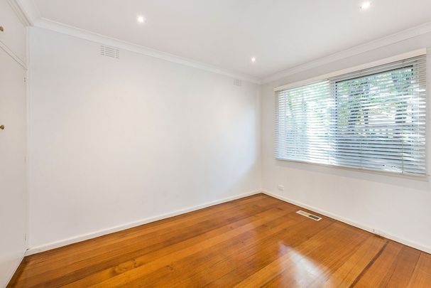 Spacious Light Filled Villa - Photo 1