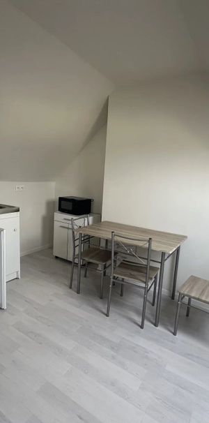 Location Appartement 2 pièces 17 m2 à Saint-Quentin - Photo 1