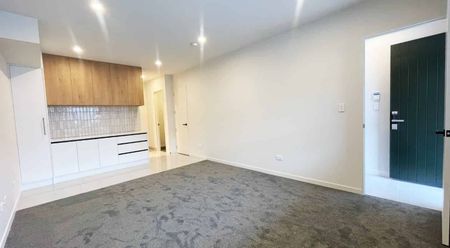 NEWLY BUILT 3 bedroom home in Westgate - Photo 3