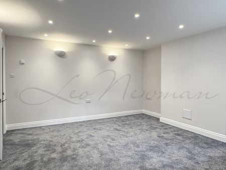 Meadway, Hampstead Garden Suburb, NW11 - Photo 2