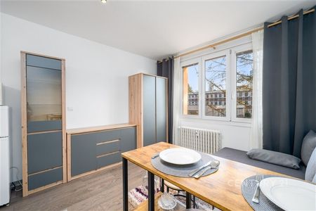 Pronájem modernizovaného bytu 1+kk – Severní Terasa, ul. Větrná - Photo 4