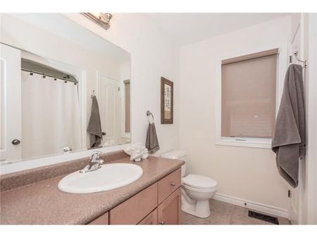 For Lease - 9 Geddes Crescent Unit# Upper, Guelph, Ontario - Photo 4
