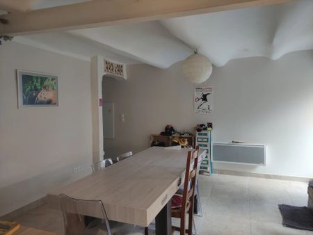 Location Appartement 6 pièces 133 m2 à Saint-Bauzille-de-Putois - Photo 3