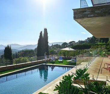 Mougins, Cote d'Azur à louer, vue mer, 5 chambres doubles, piscine,... - Photo 1