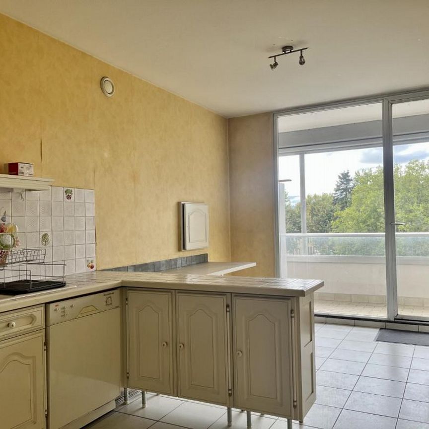 APPARTEMENT T4 A LOUER A ROANNE - QUARTIER PROMENADES - Photo 1