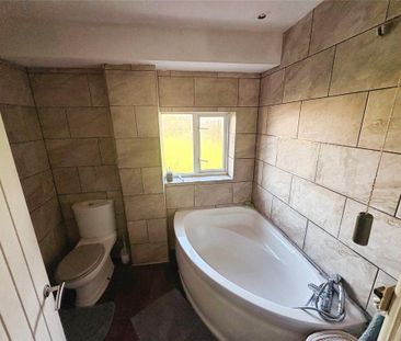 3 bedroom terraced house to rent - Photo 5