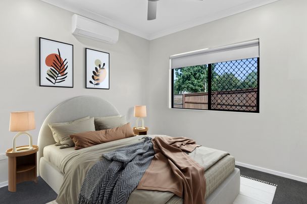 Executive home in quiet culdesac - Photo 1