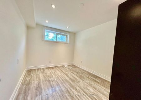 BSMT-18 King Richard Court - Photo 2